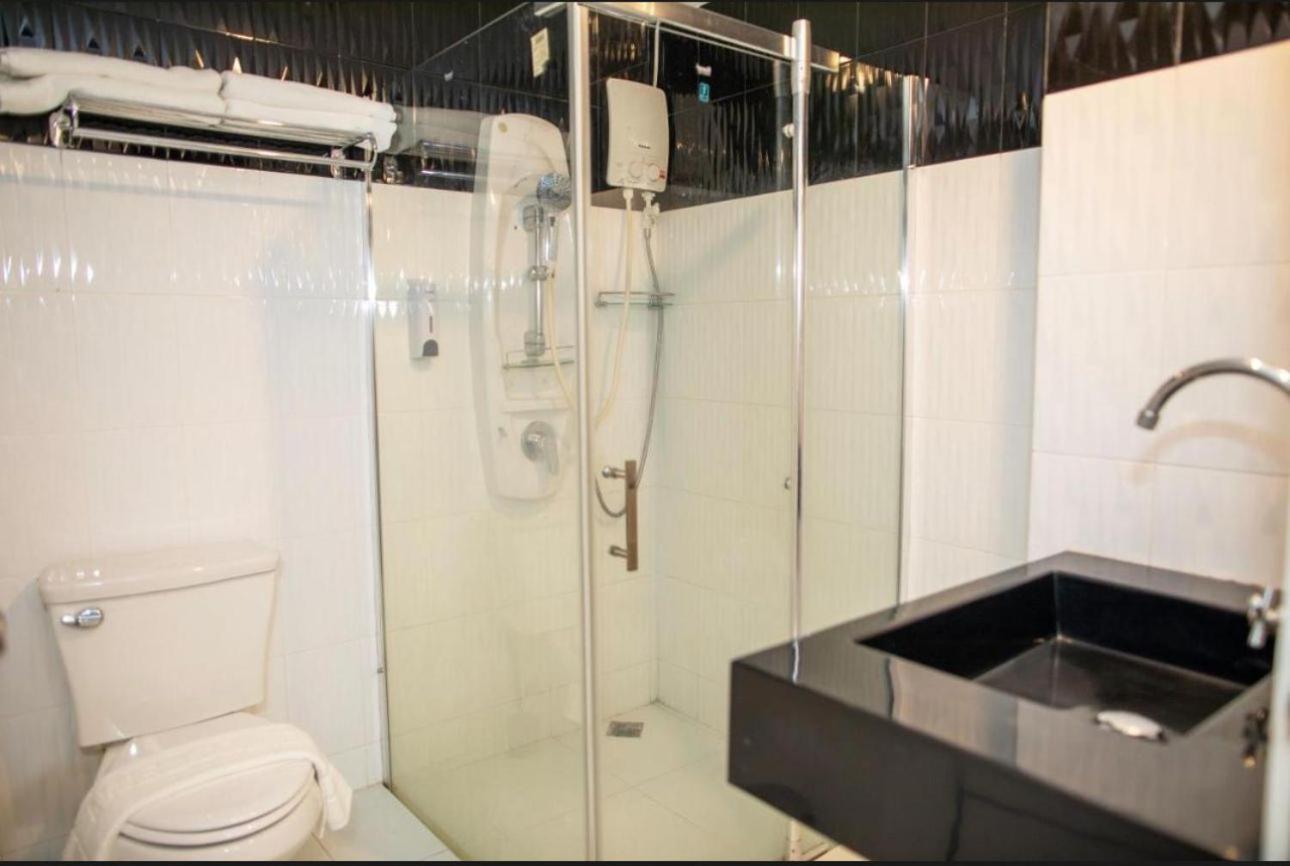 Hotel Merry Near Walking Street
