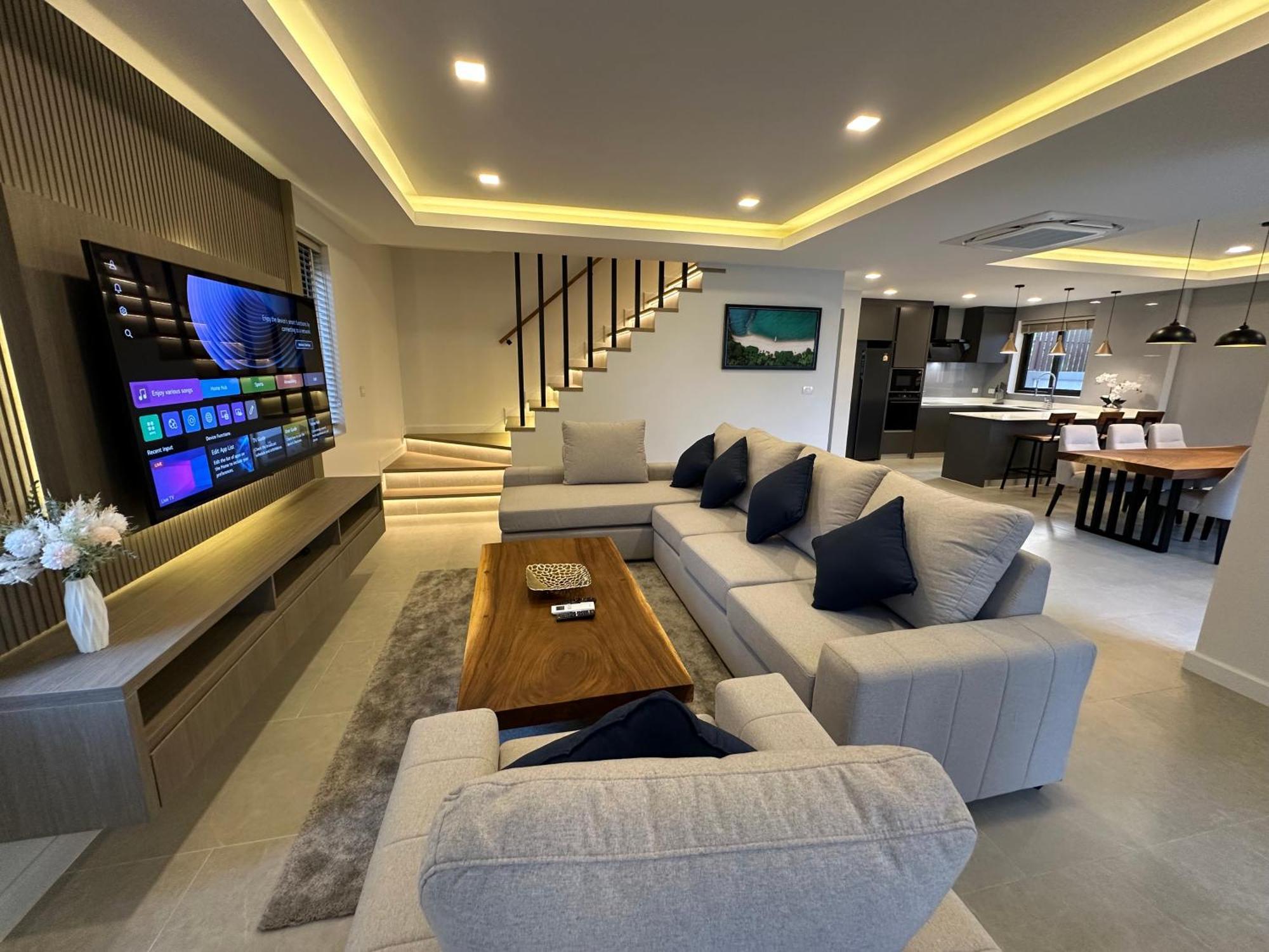 Villa 3 Bedroom Midtown *