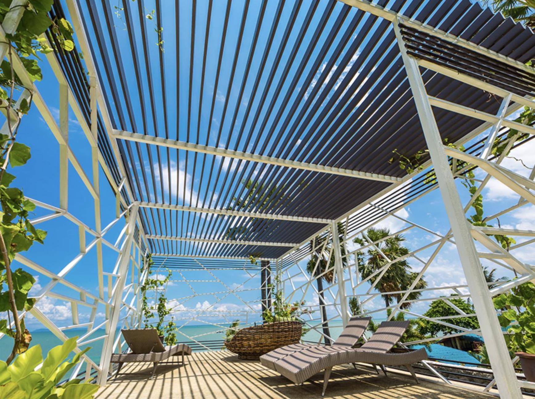 Seaview - The Palm Wongamat - Beachfront 19 Floor Apartment *
