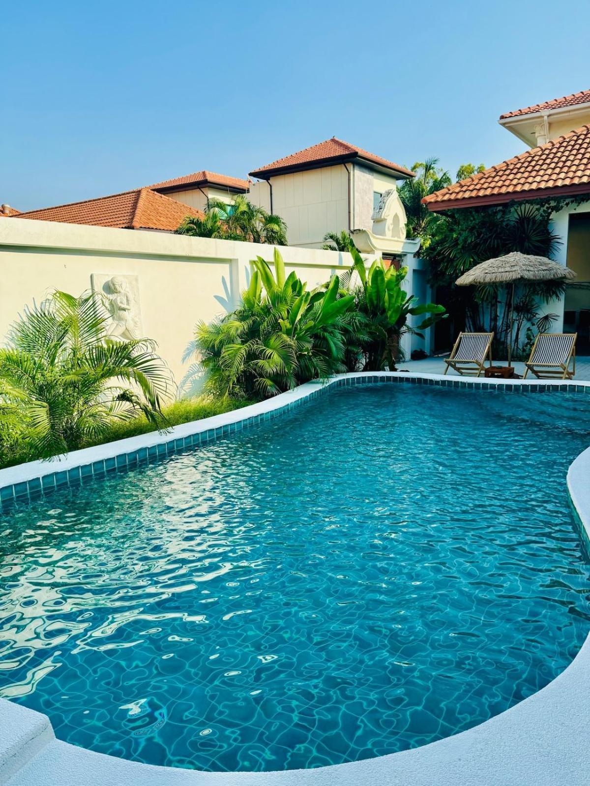 Majestic Seaside Private Villa