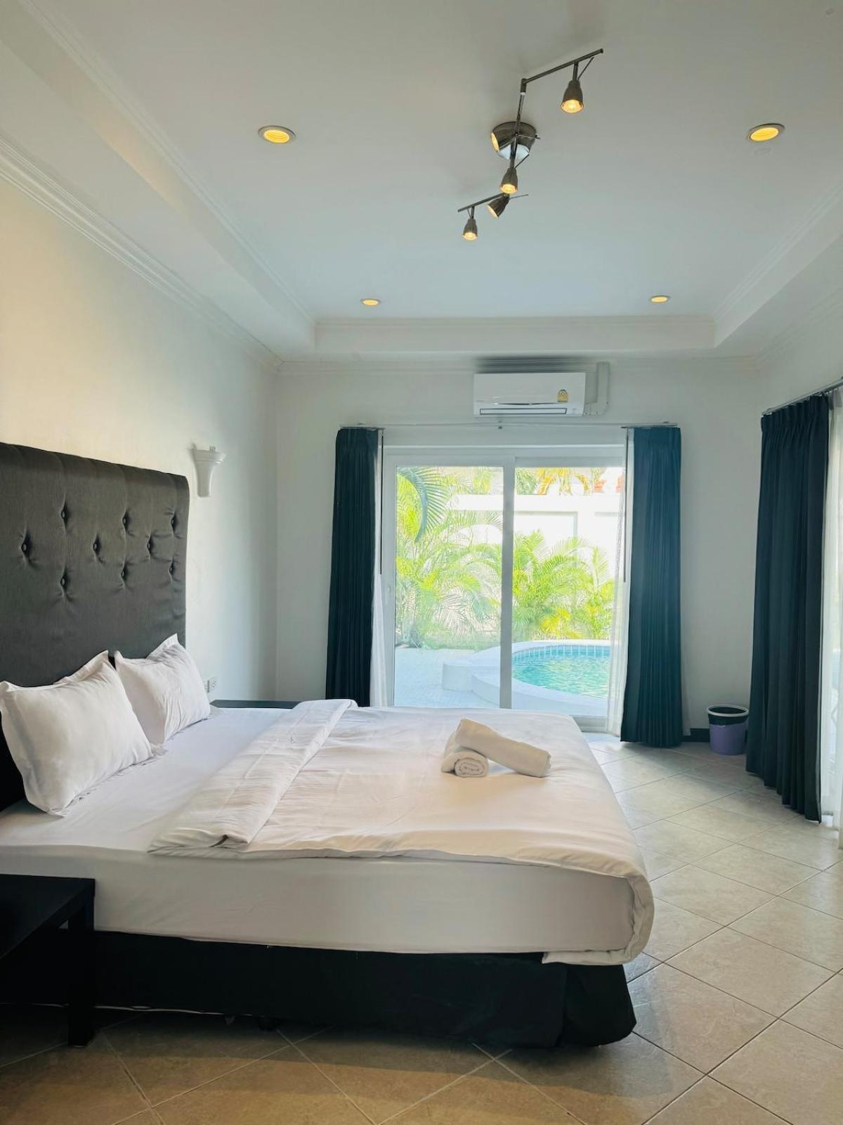 Majestic Seaside Private * Pattaya