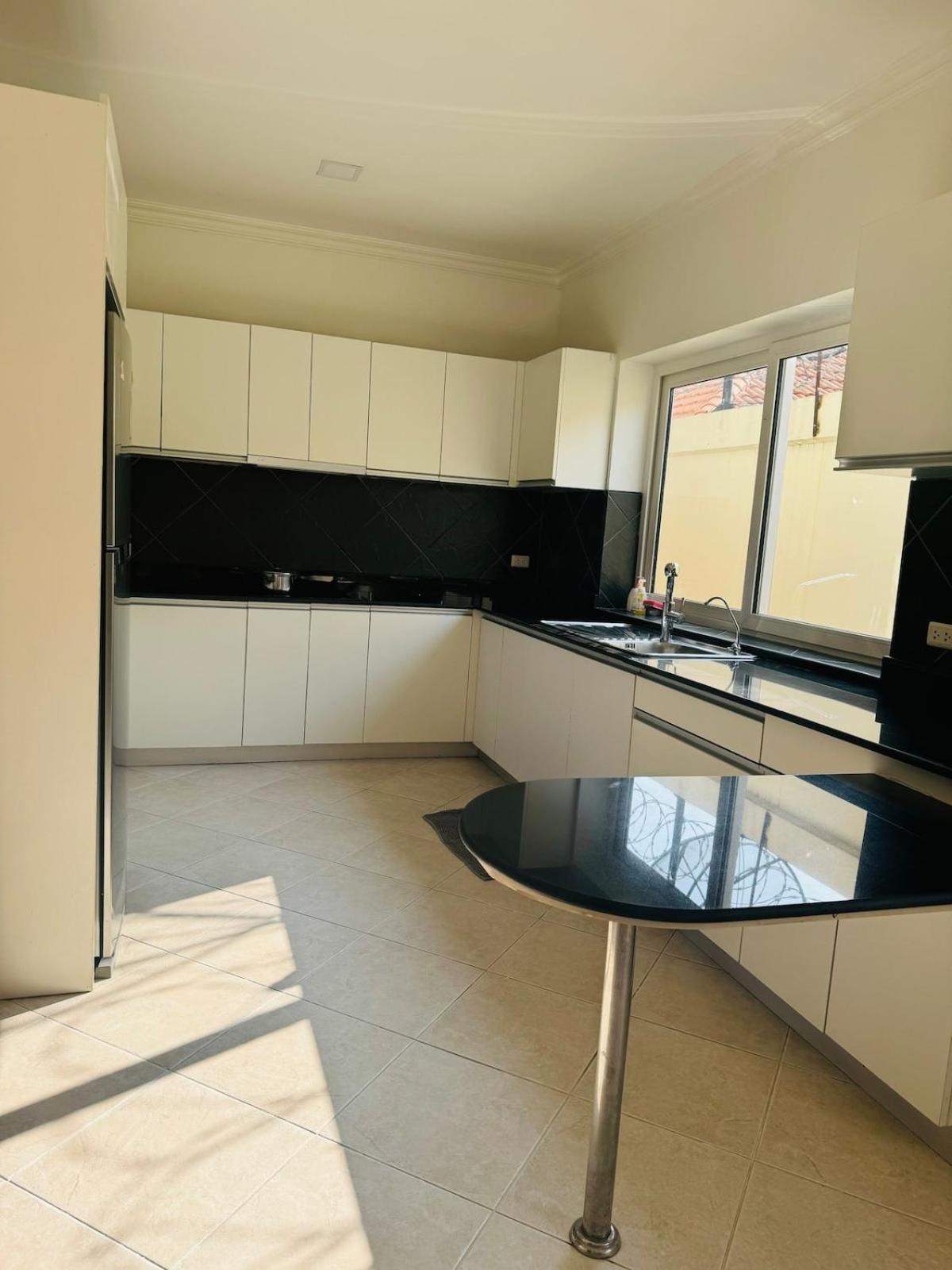 Majestic Seaside Private