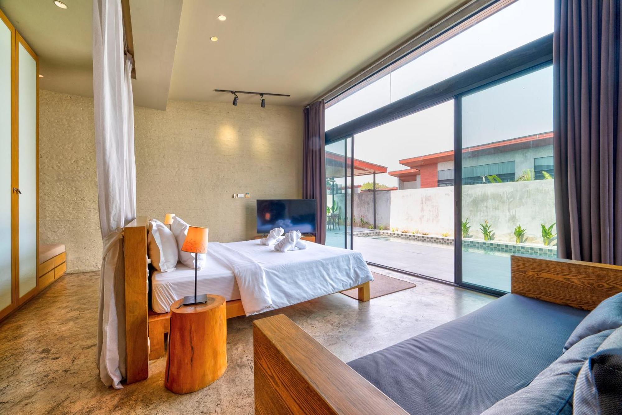 Sea Two Pool Pattaya Resort 5*