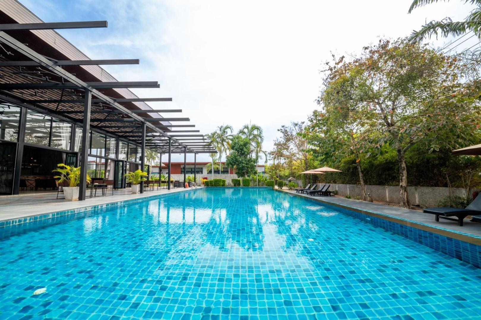 Resort Sea Two Pool Pattaya 5*