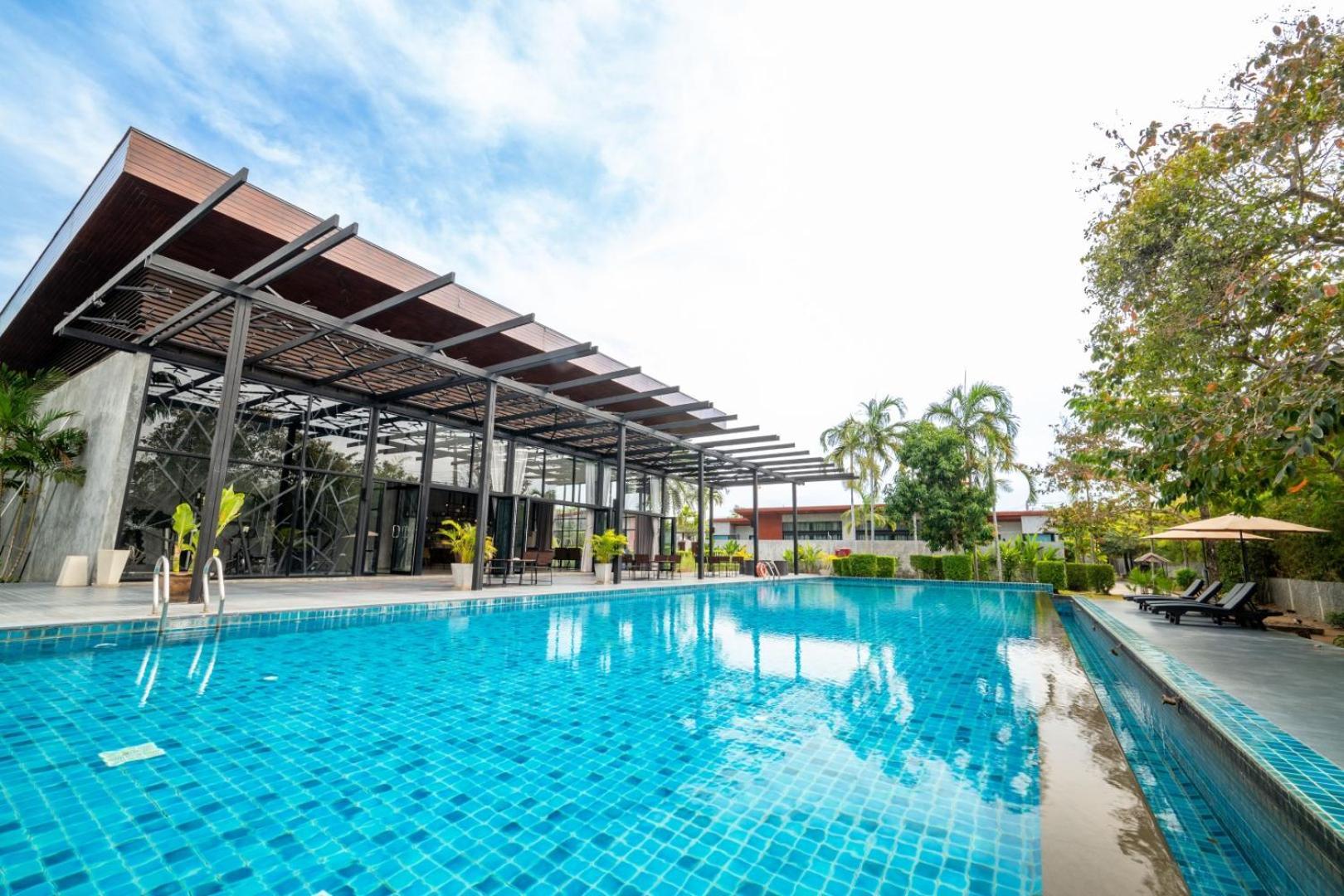 Sea Two Pool Pattaya 5*