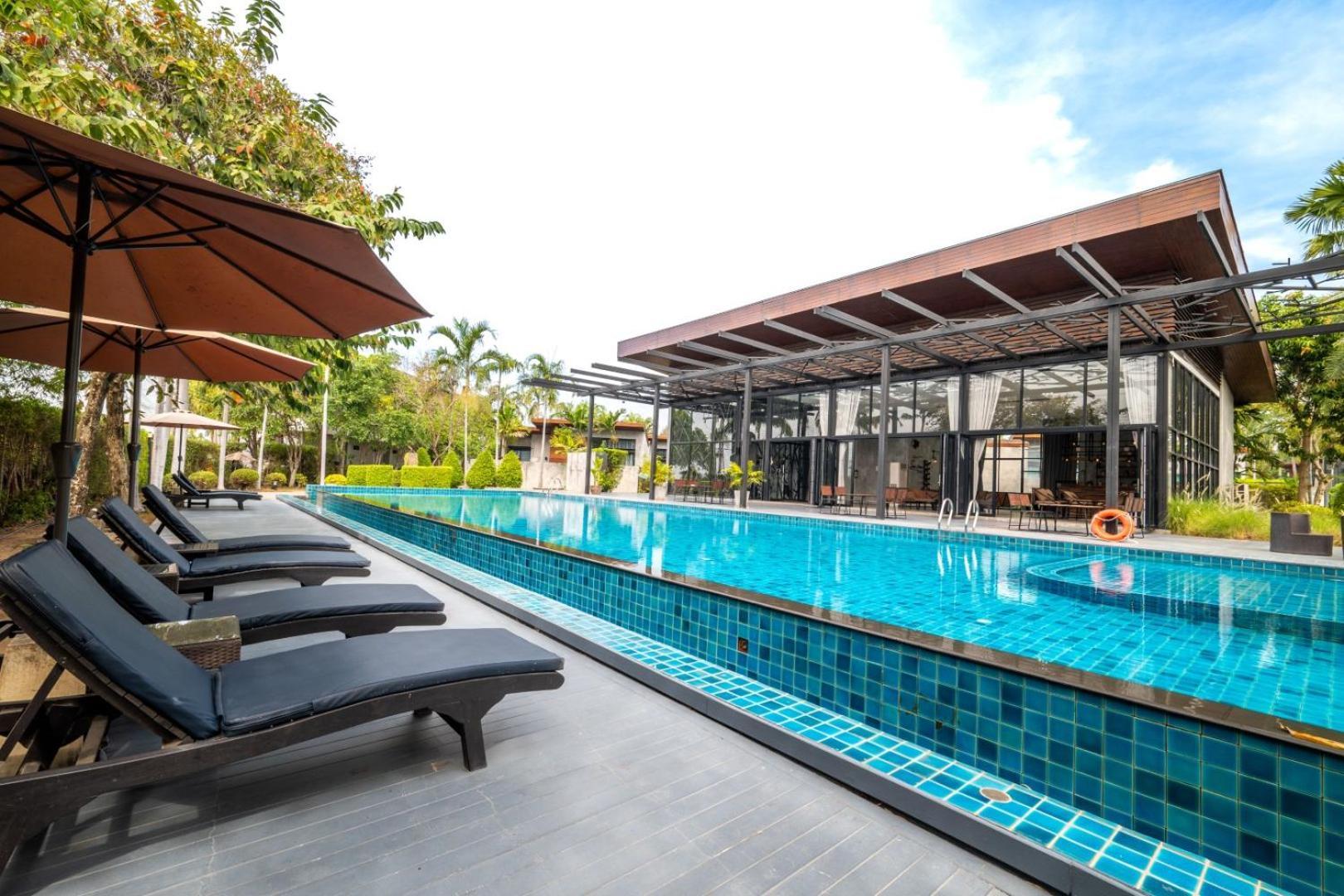 Sea Two Pool Pattaya