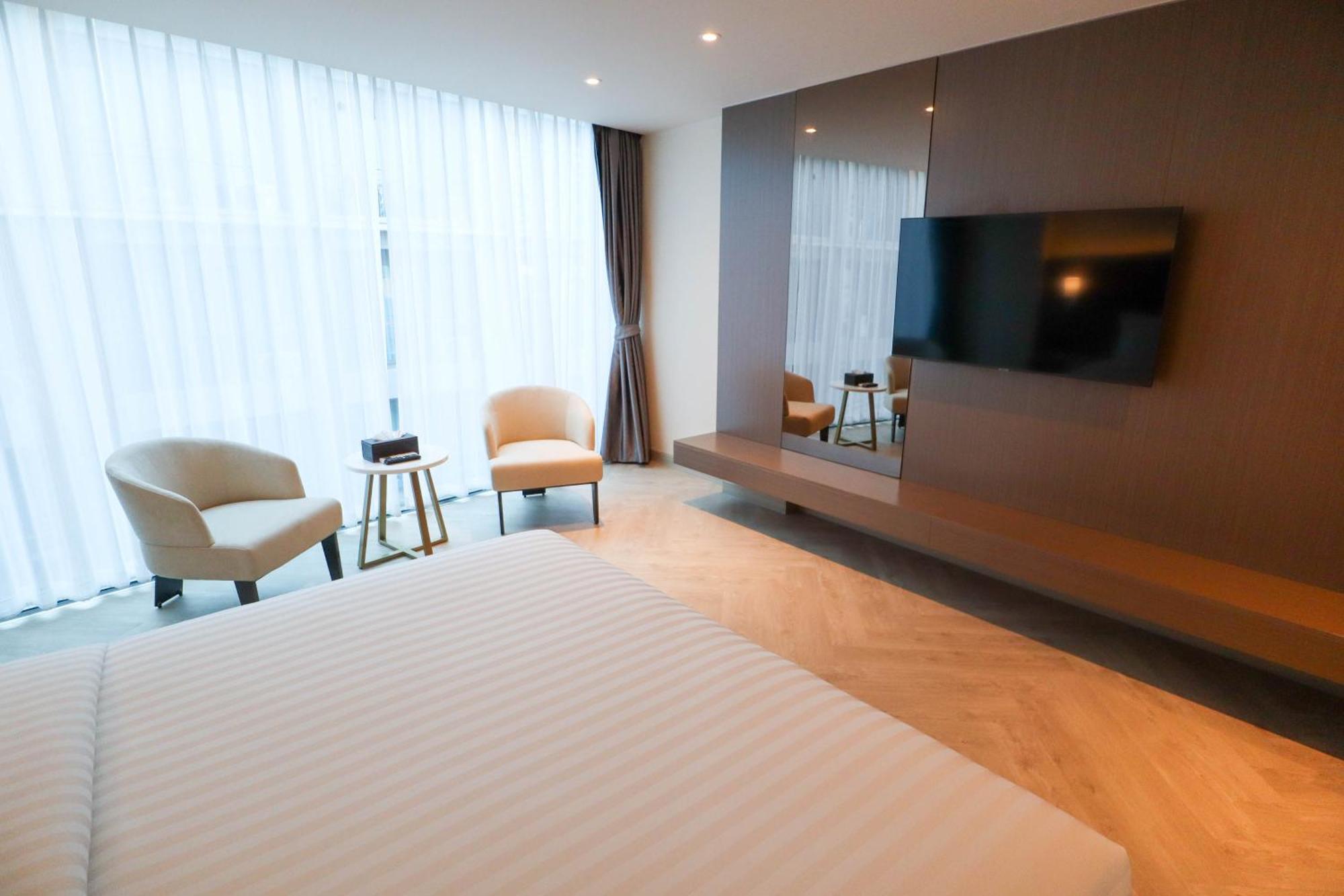 Hotel The One Cozy Living 4*