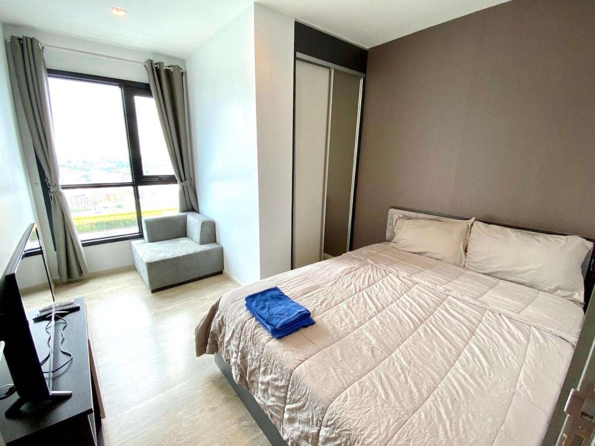 The Base - Spacious, 2 Bedroom, 2 Bathroom, Penthouse - Centre - 595