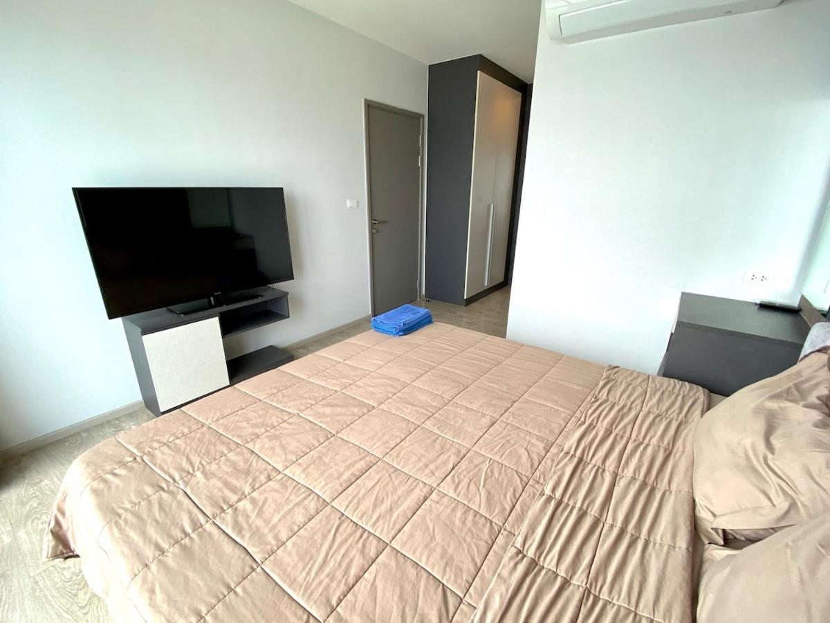 The Base - Spacious, 2 Bedroom, 2 Bathroom, Penthouse - Centre - 595 *
