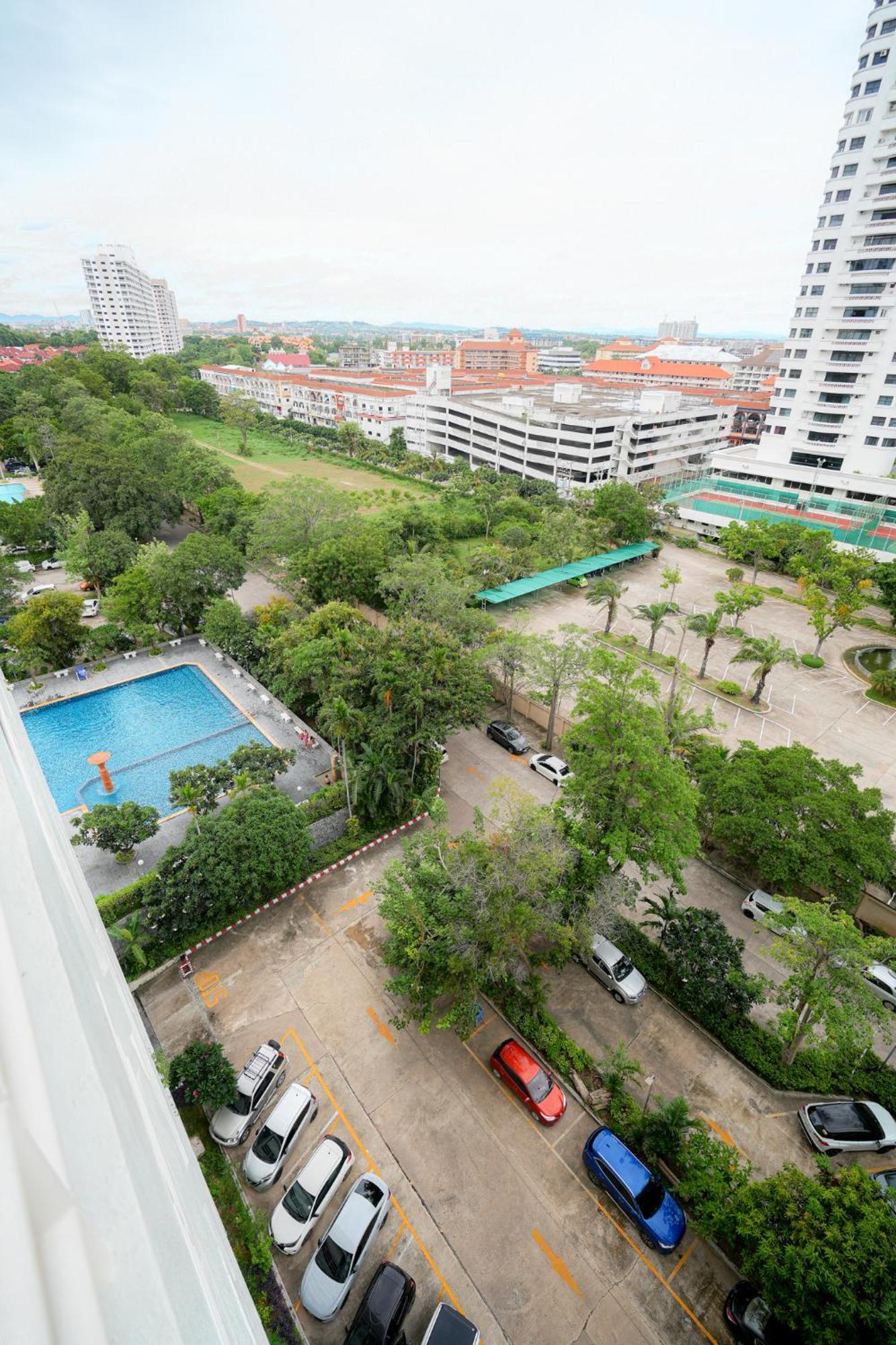 Apartment Jomtien Beachside At View Talay5 *