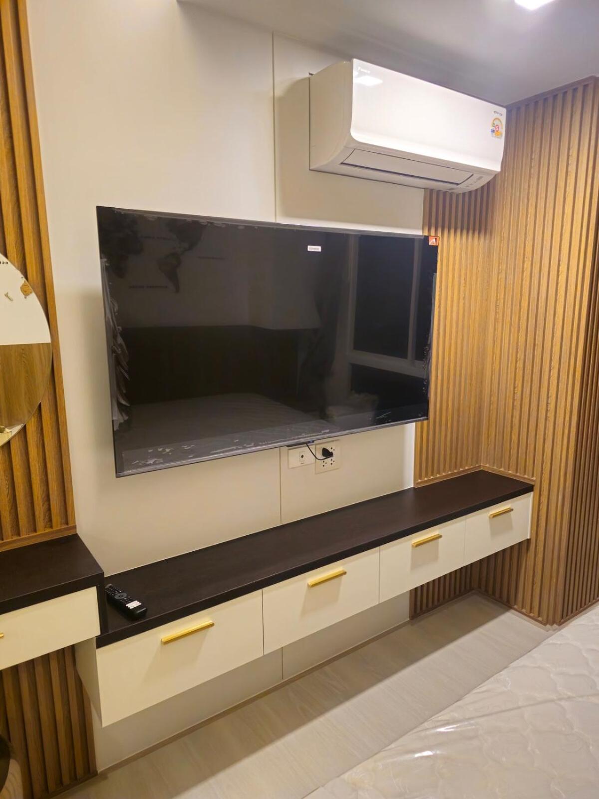 Amazing Pool View In Wifi Netflix * Pattaya