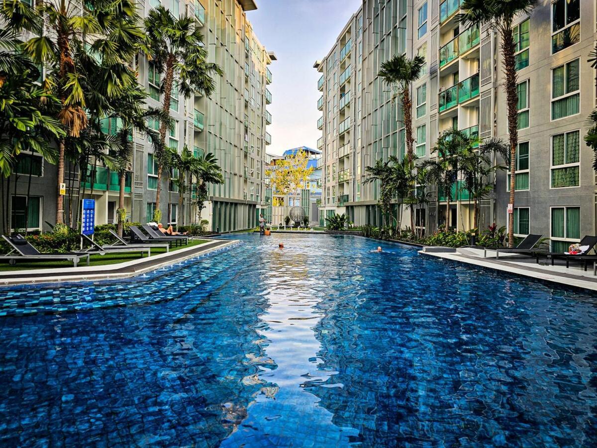 Apartment Amazing Pool View In Wifi Netflix