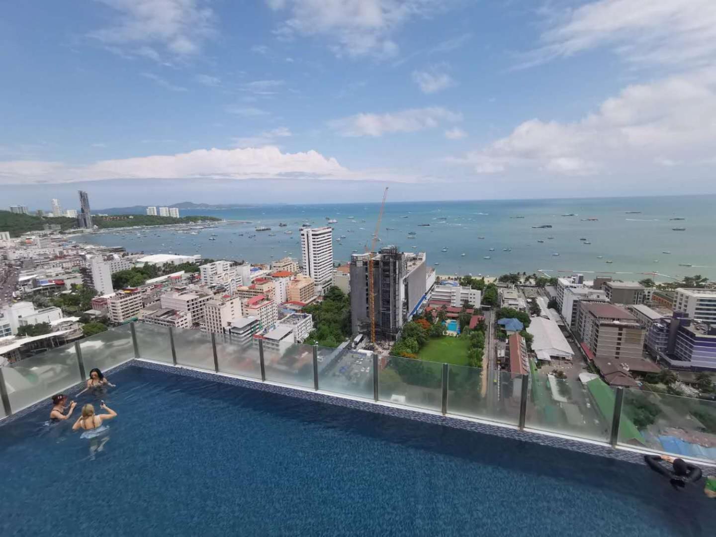 The Base By Adam Aparthotel 4*