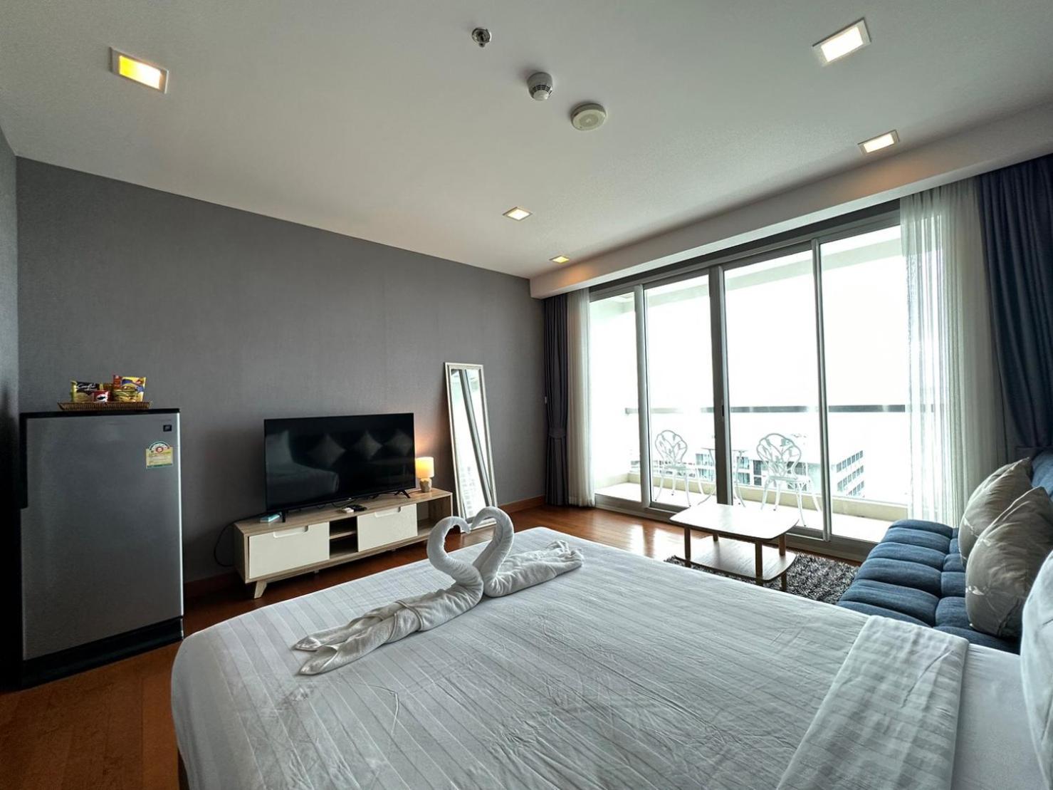 The Palm Wongamat X Monthstayz Thailand Apartment