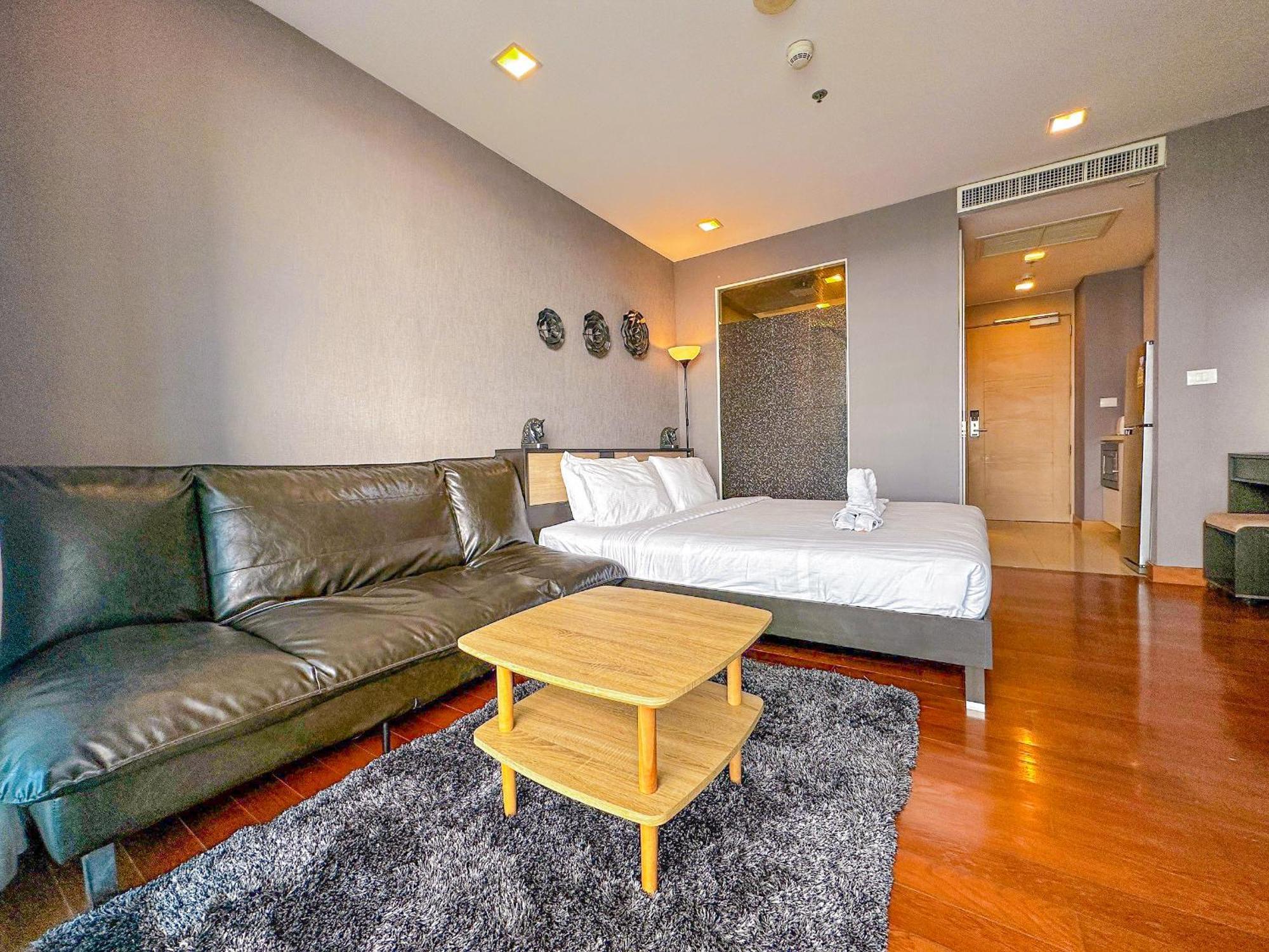 Apartment The Palm Wongamat X Monthstayz Thailand Pattaya
