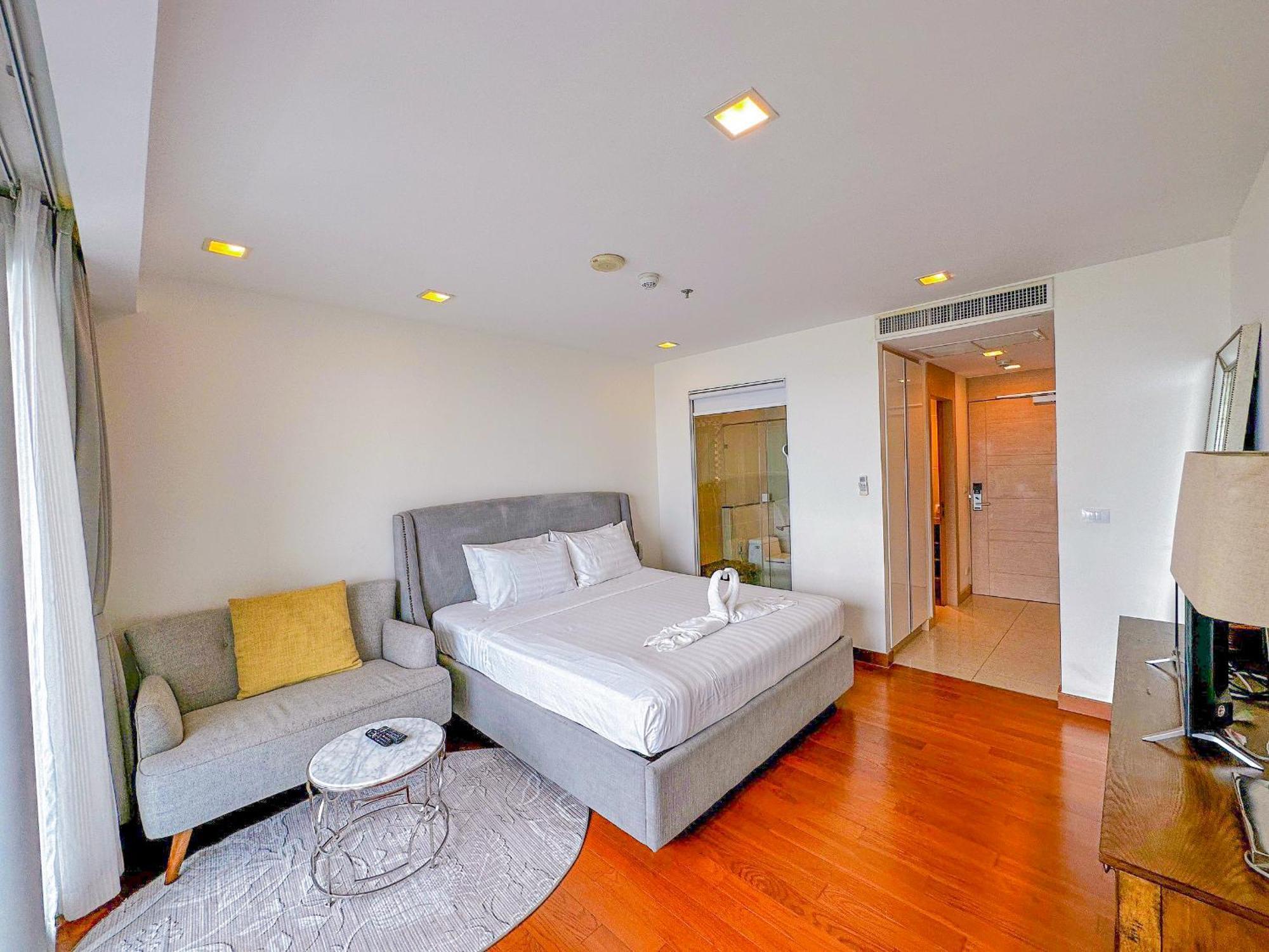 The Palm Wongamat X Monthstayz Thailand Apartment