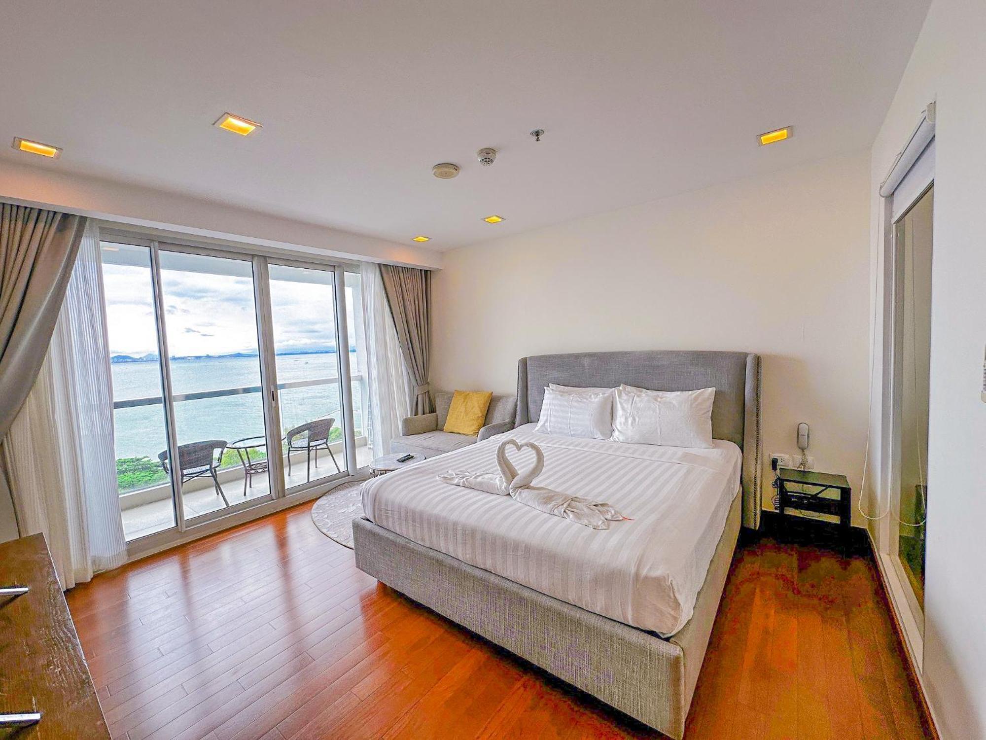 The Palm Wongamat X Monthstayz Thailand *