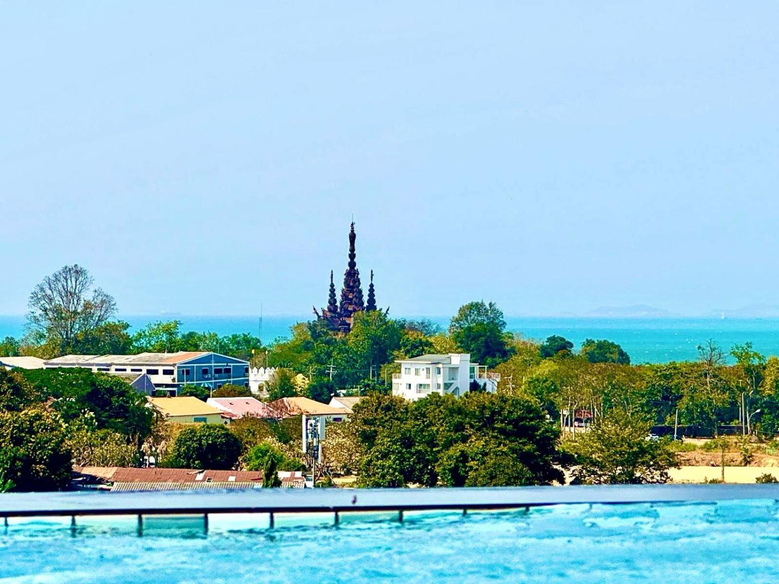 Lotus Pattaya