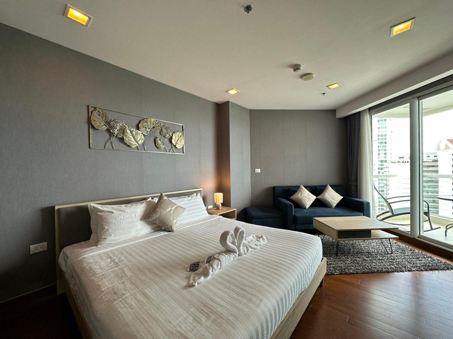 Apartment The Palm Wongamat X Monthstayz Thailand