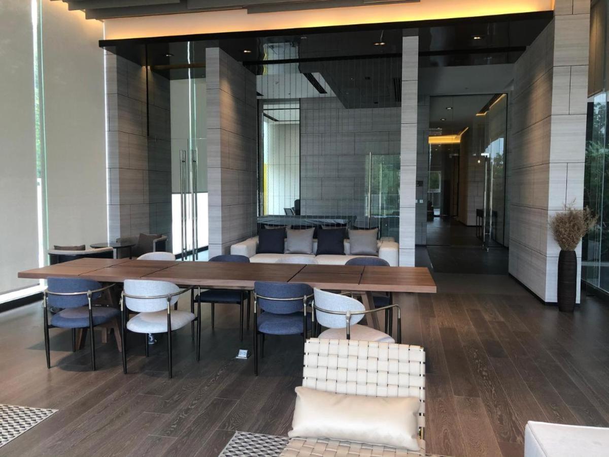 Sea View Luxury Amenities *