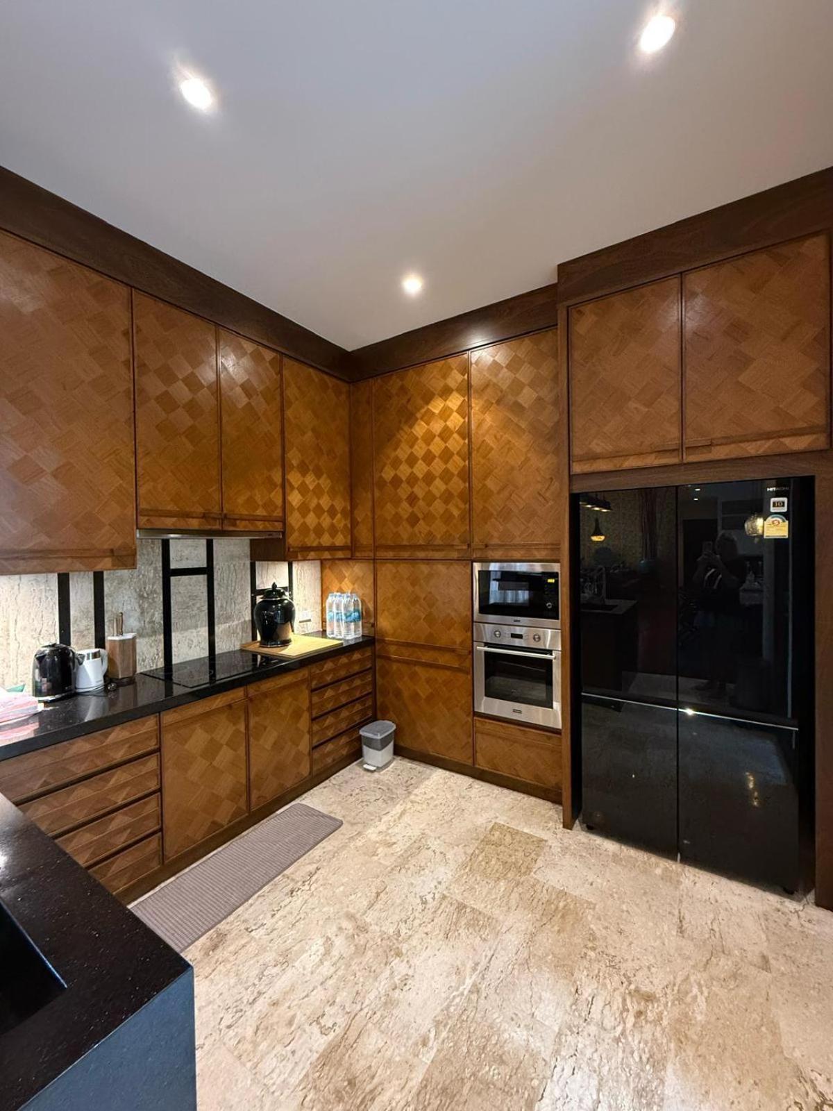 Luxury Luxury Seven Stars *