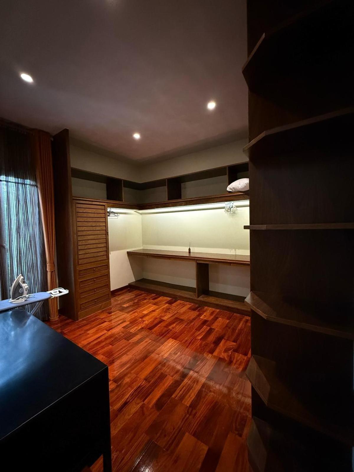 Luxury Luxury Seven Stars *