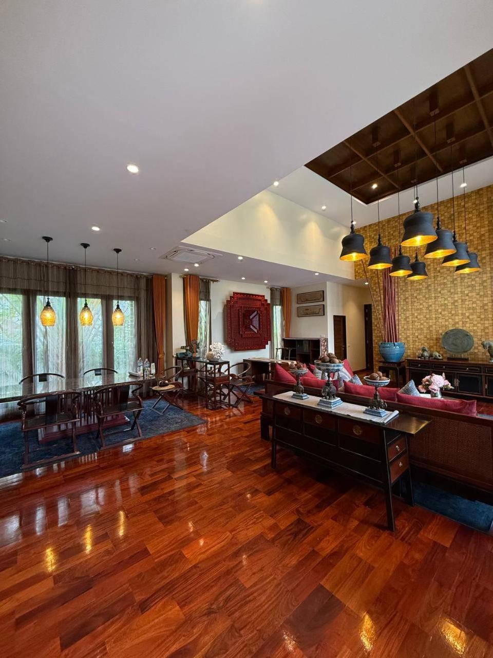 Villa Luxury Luxury Seven Stars Pattaya