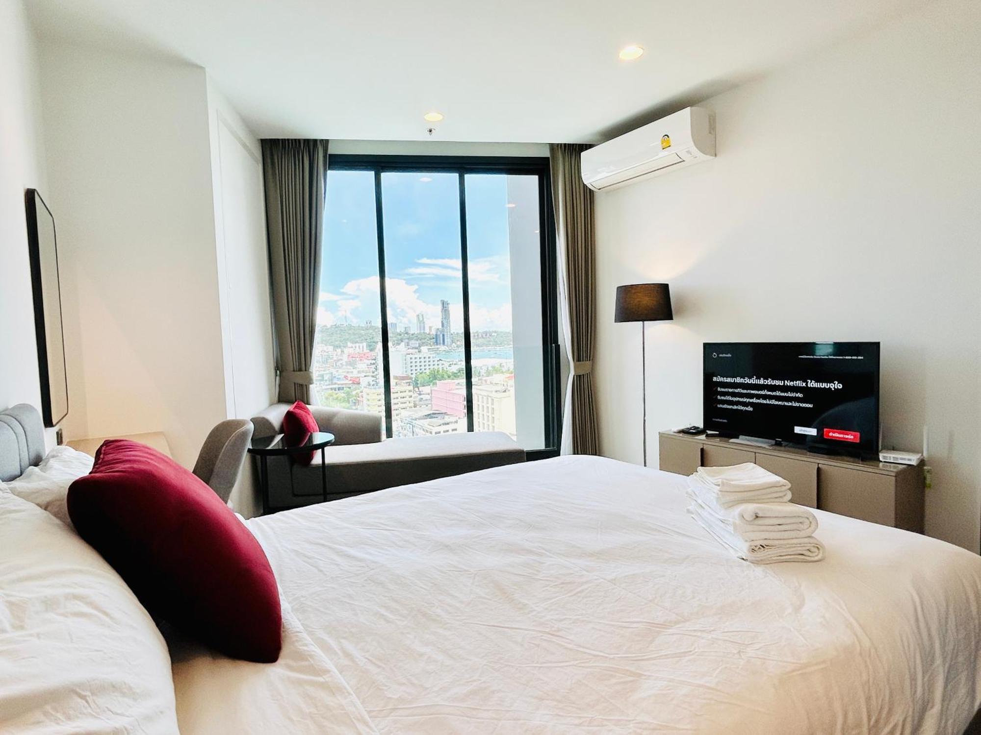 Apartment Edge Sea View *