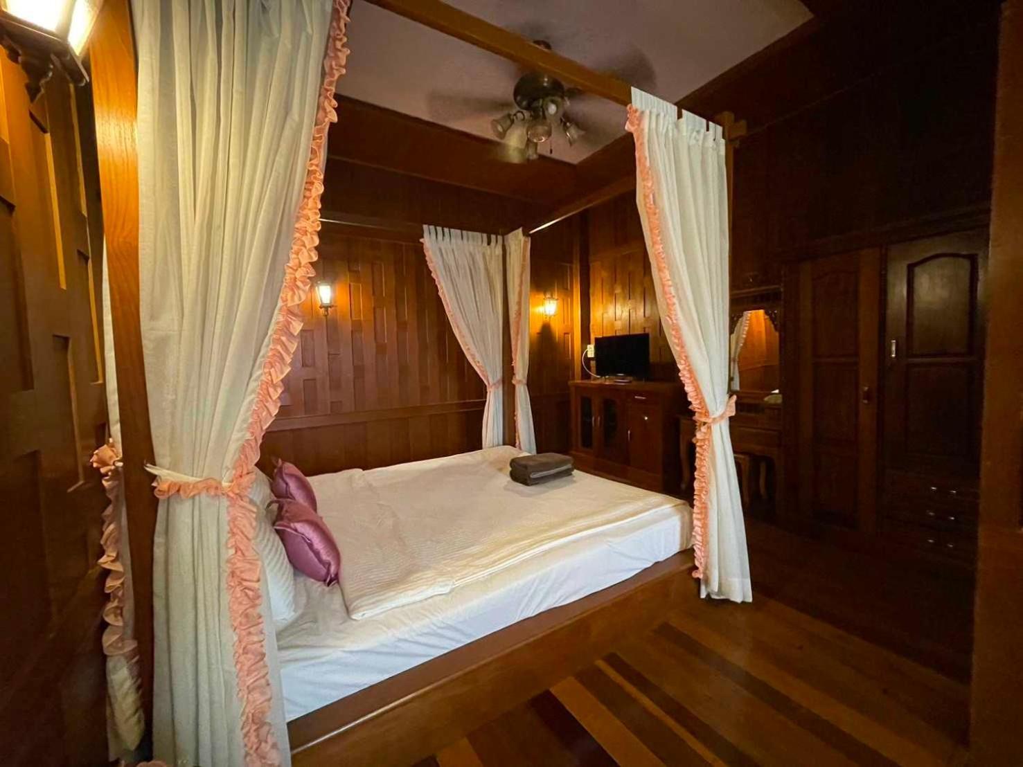 Oyo 75486 Anna Jomtien 3*