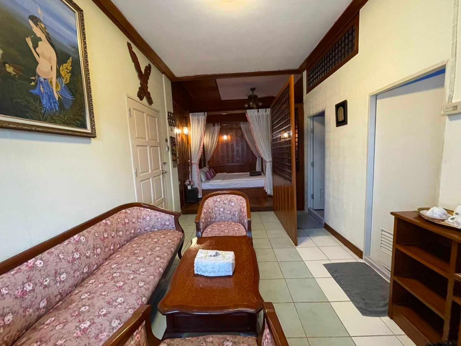Oyo 75486 Anna Jomtien 3*