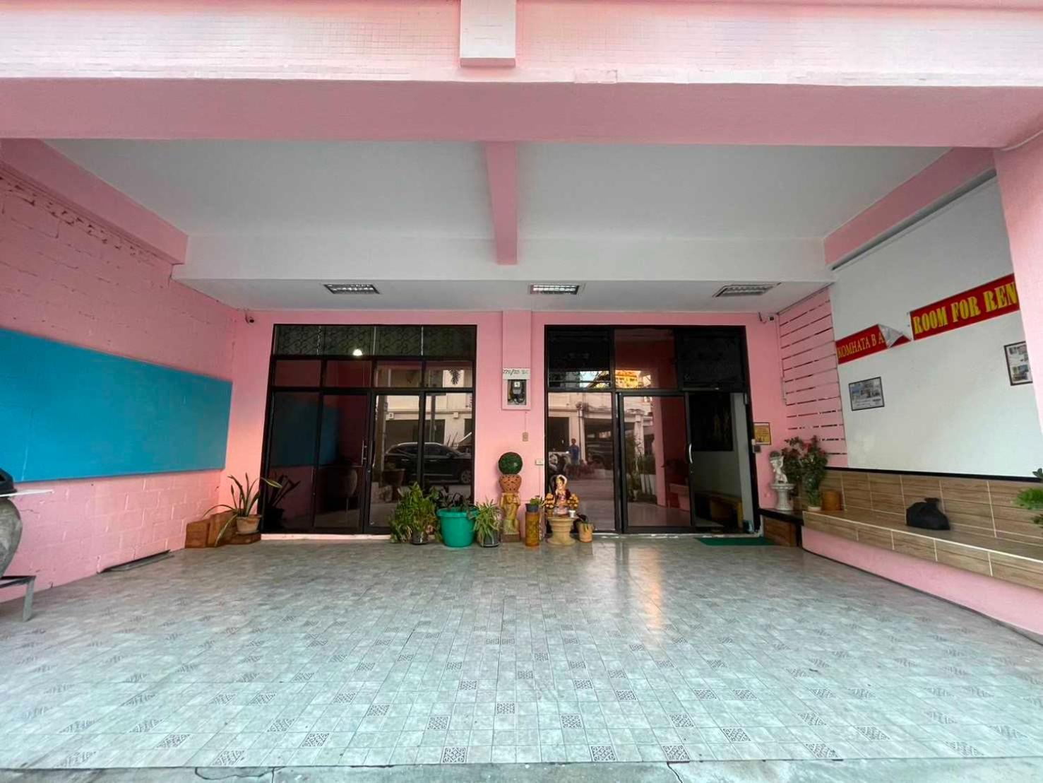 บ้านพัก Oyo 75486 Anna Jomtien Pattaya