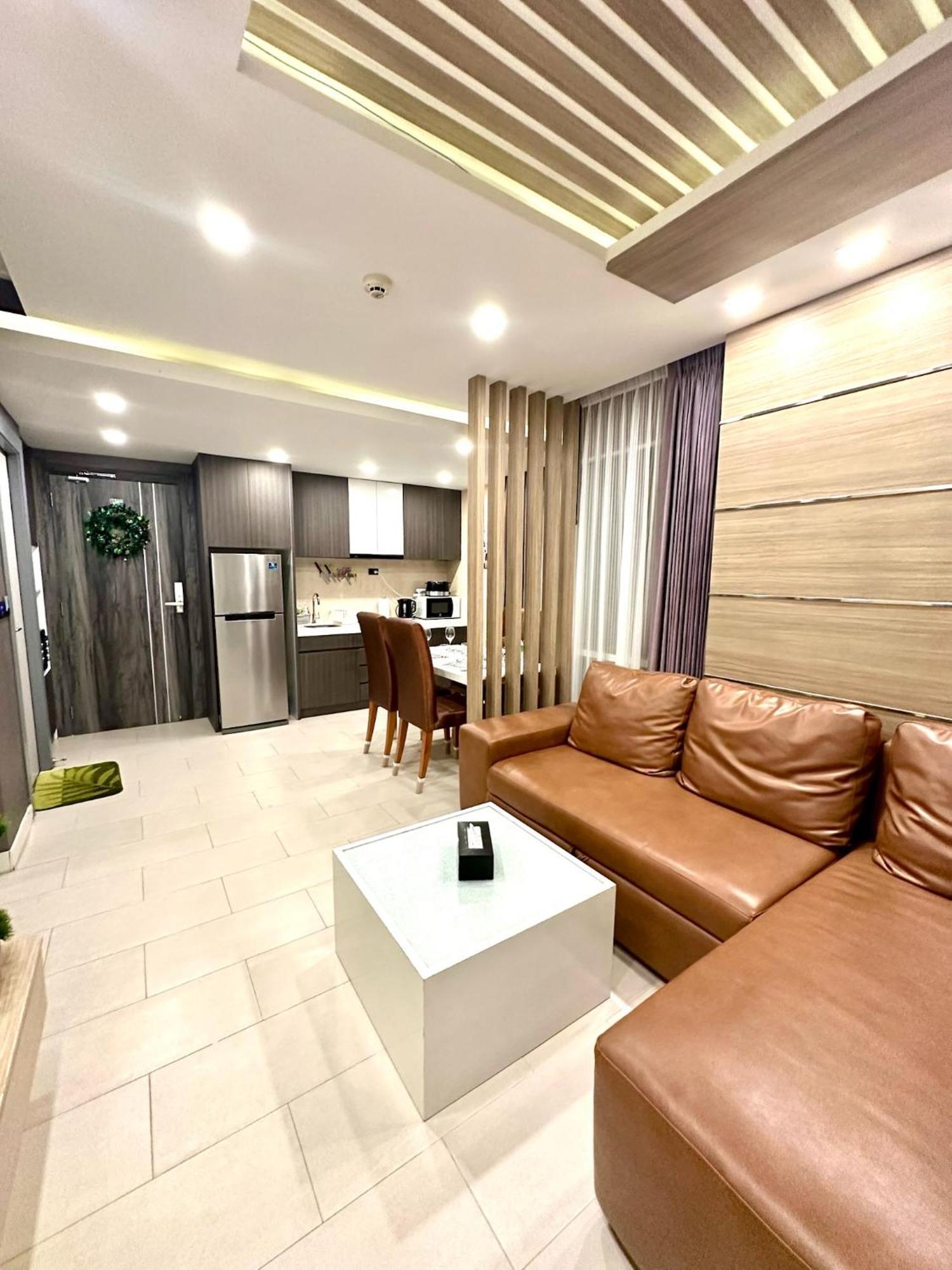 The Prim Grand Wongamat N103 - Spacious Near The Sea Apartment *