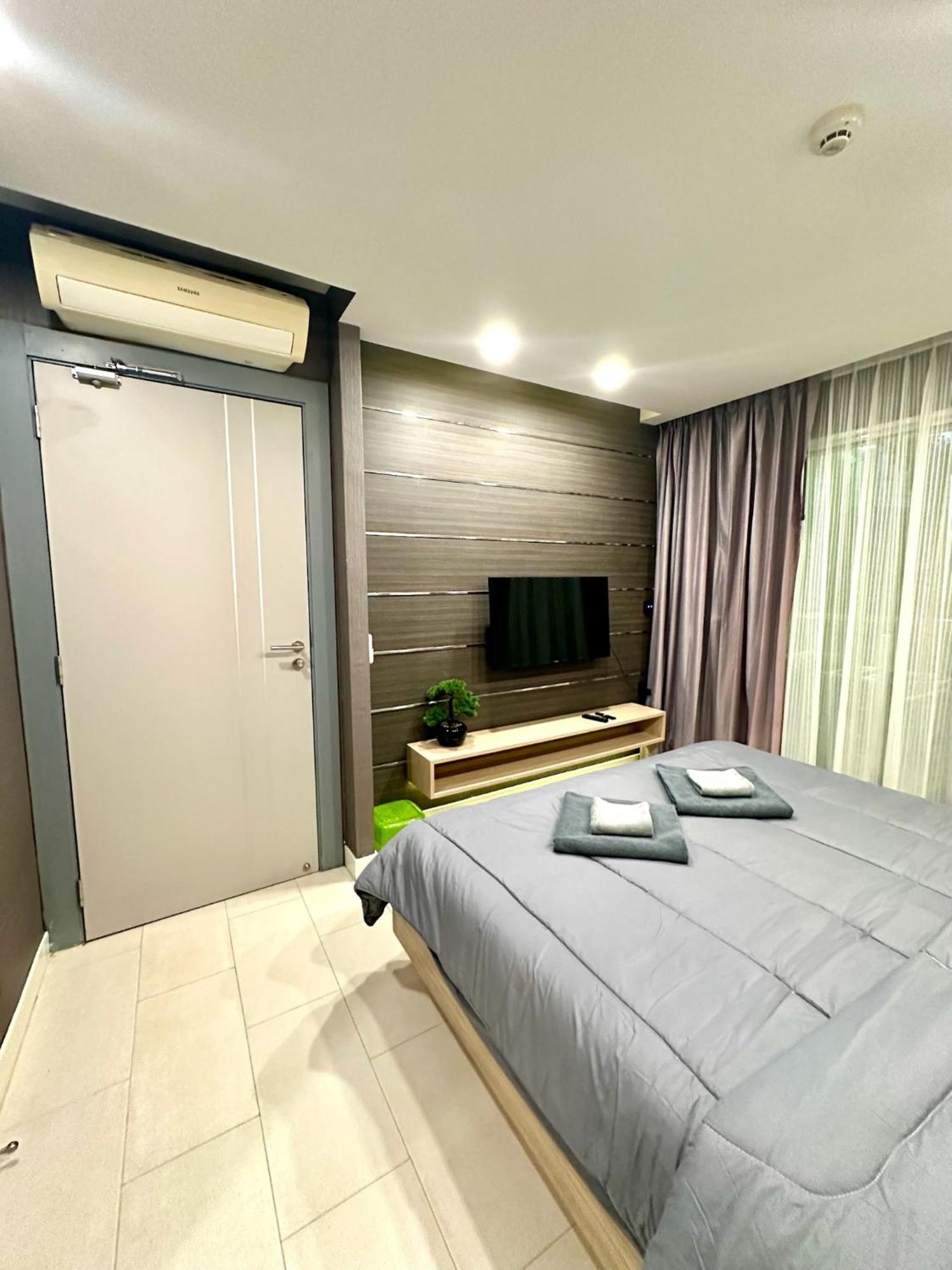 The Prim Grand Wongamat N103 - Spacious Near The Sea Apartment *