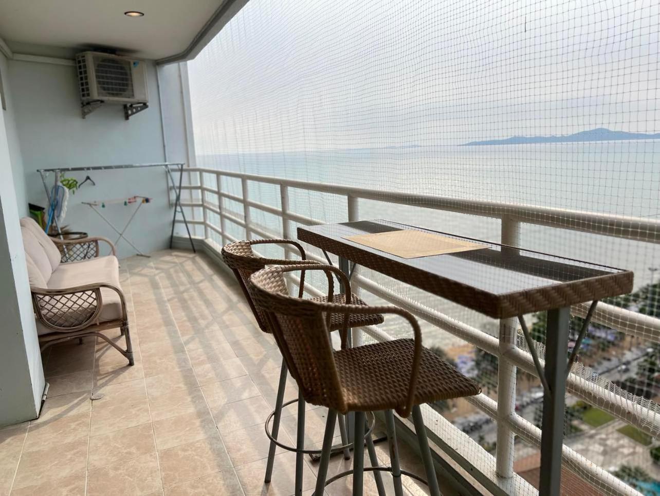Apartamento Viewtalay Beachfront By Nd Pattaya