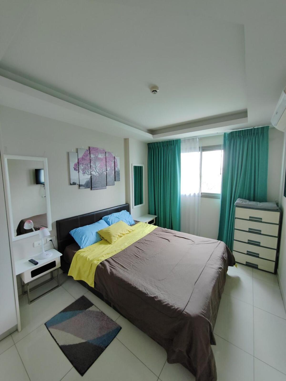1 Bedroom Water Park Apartment