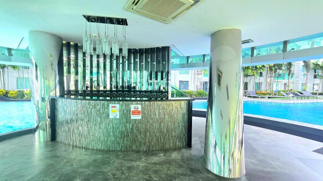 Center New *