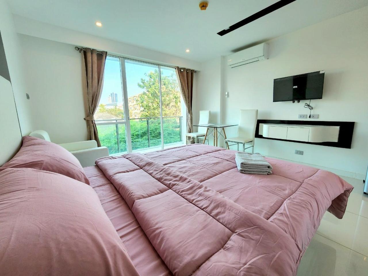 Center New Apartment Pattaya