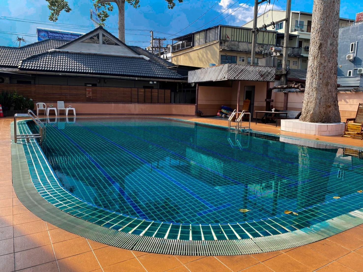 Hotel Pattaya Beach Hotel 2*