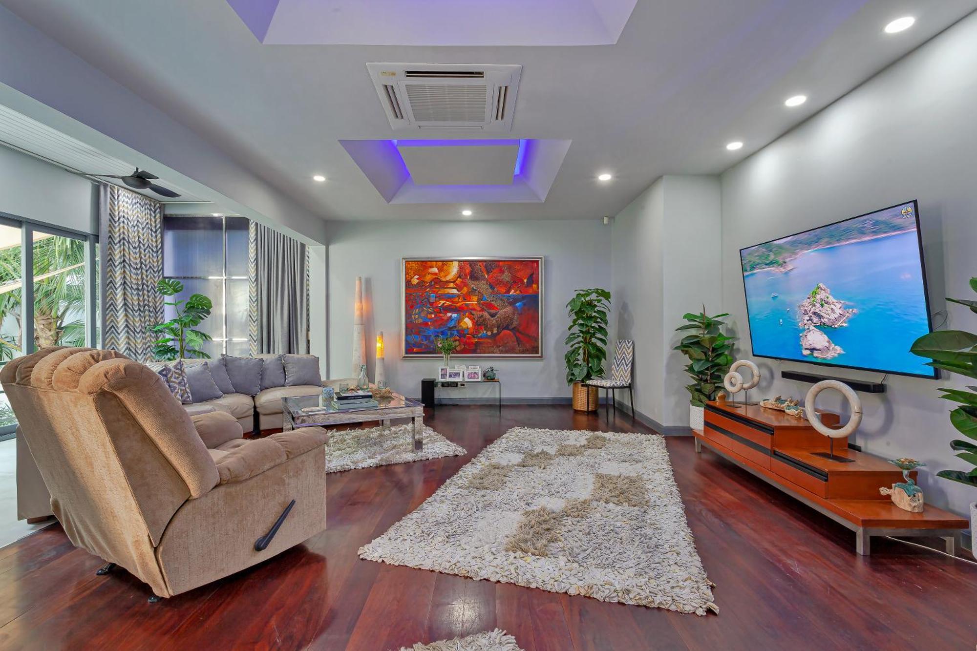 Angels-villa-pattaya-near-walking-street-4bed-8-people Pattaya
