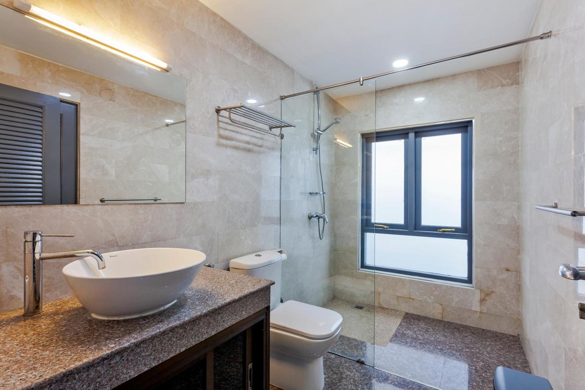 Angels-villa-pattaya-near-walking-street-4bed-8-people Villa *