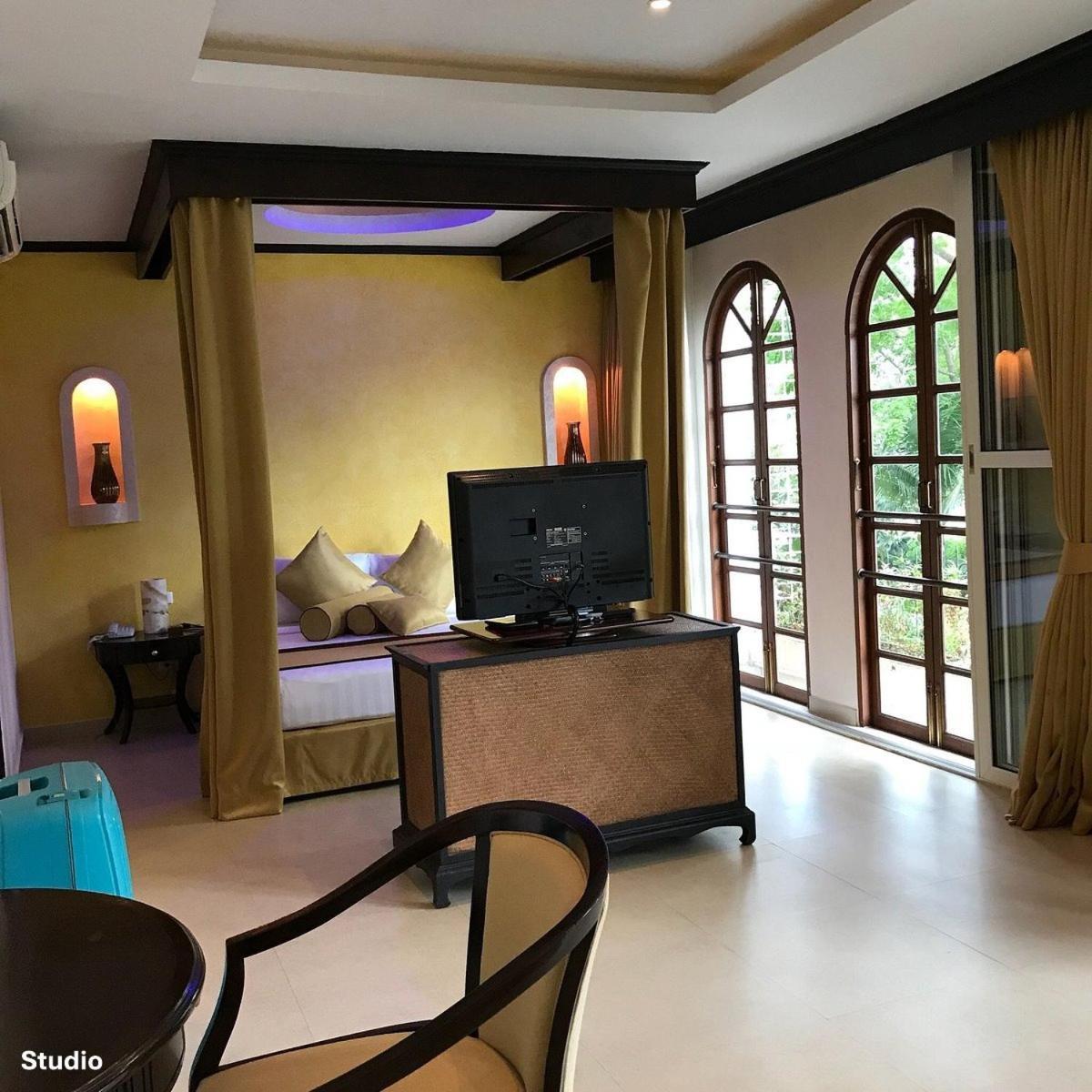 Poseidon Boutique 3*