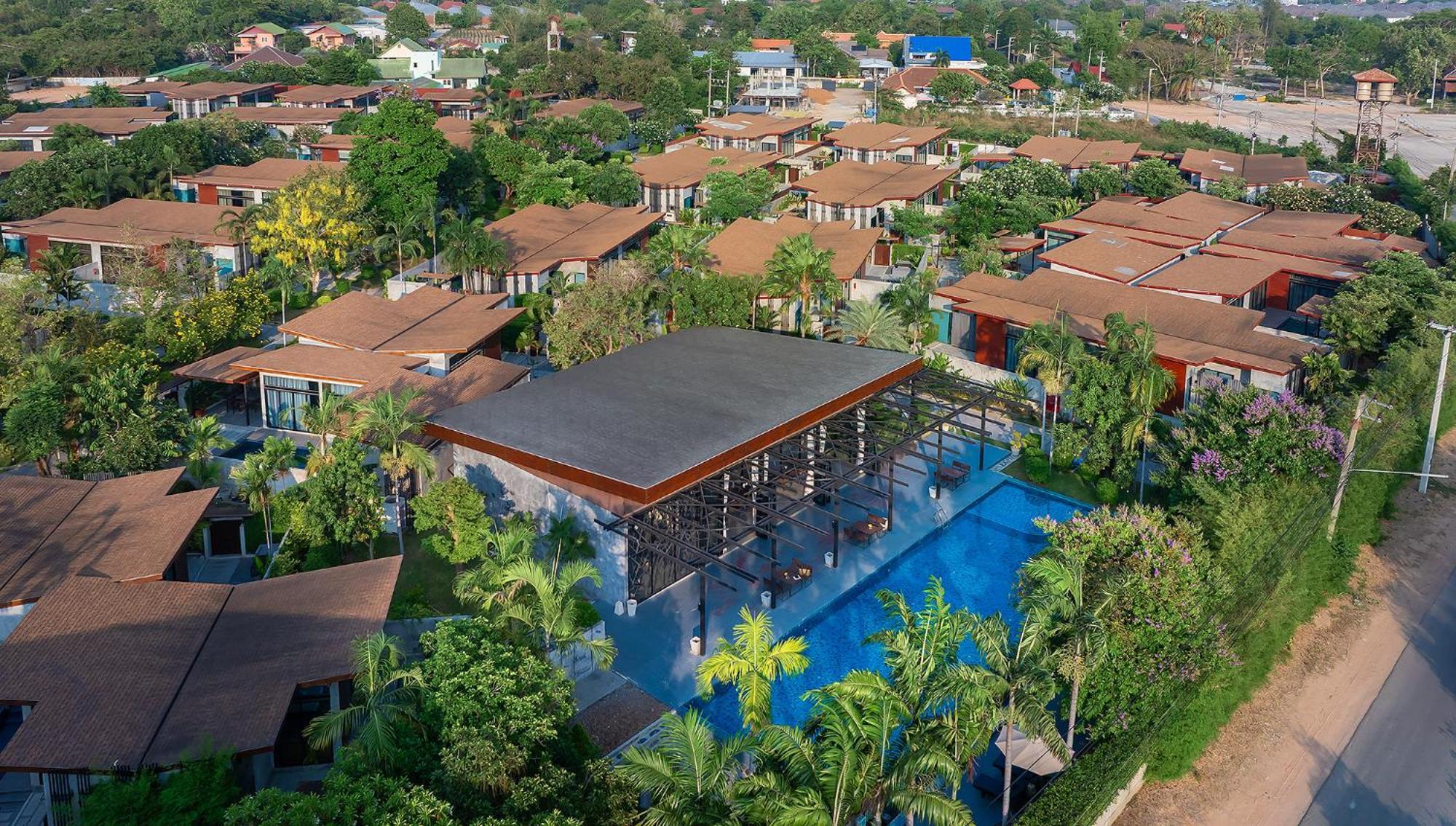 Resort Sea Two Pool Pattaya