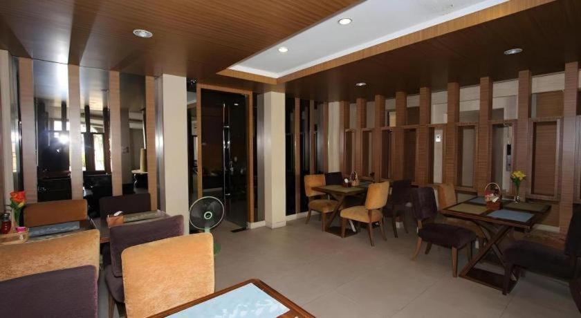 Honey Lodge *