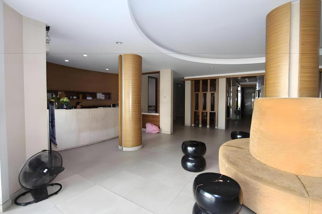 Honey Lodge *