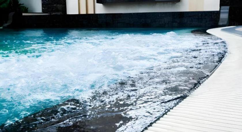 Lk Grand Empire Hotel 5*