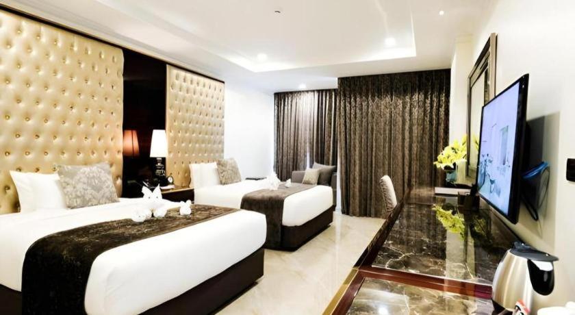Lk Grand Empire Hotel