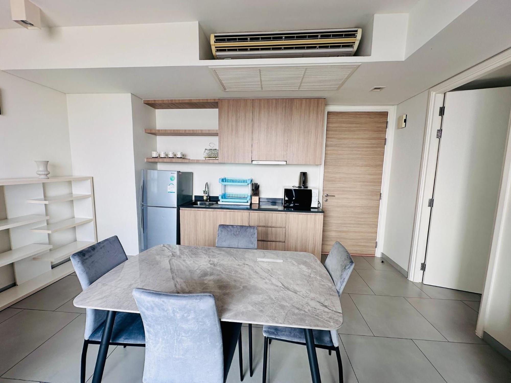 Apartment Zire Wongamat Pattaya