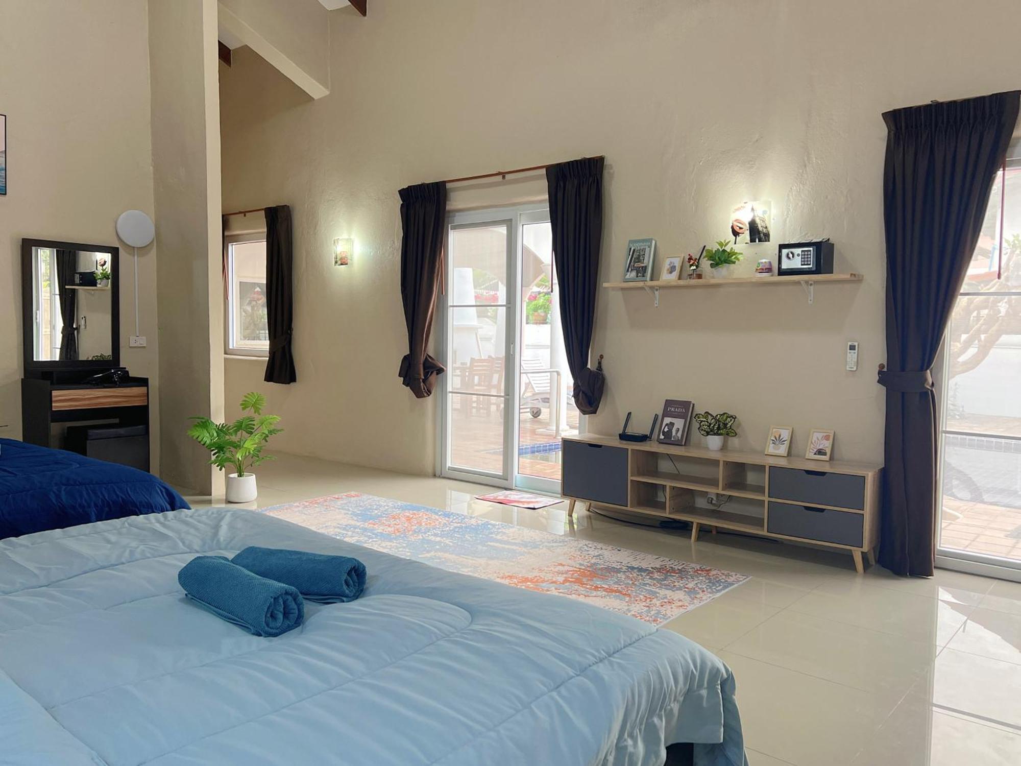 Villa Gary Pool Pattya