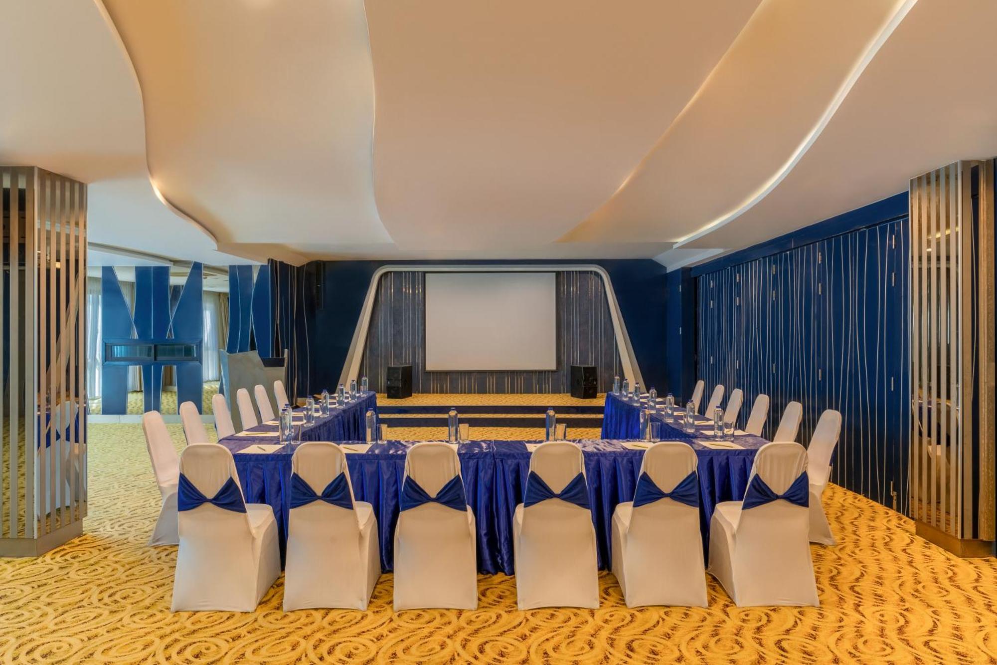 Hotel Blue Boat Jc 5*