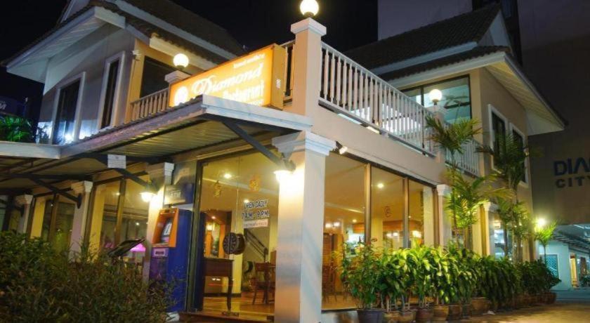 Diamond Place Hotel 3*